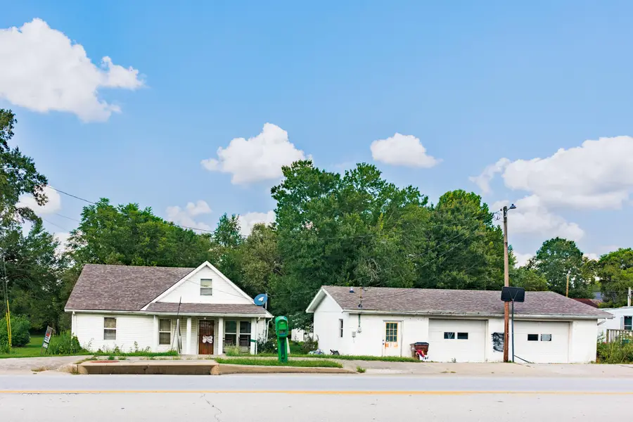8540 Main Street, Jeffersonville, KY 40337 - #2