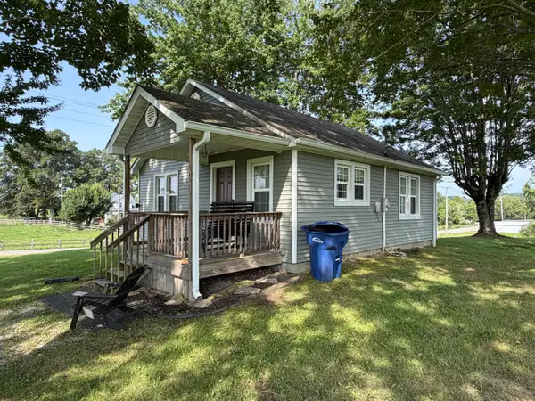 5783 U.s. 421, McKee, KY 40447