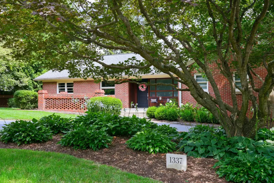 1337 Cooper Drive, Lexington, KY 40502 - #2