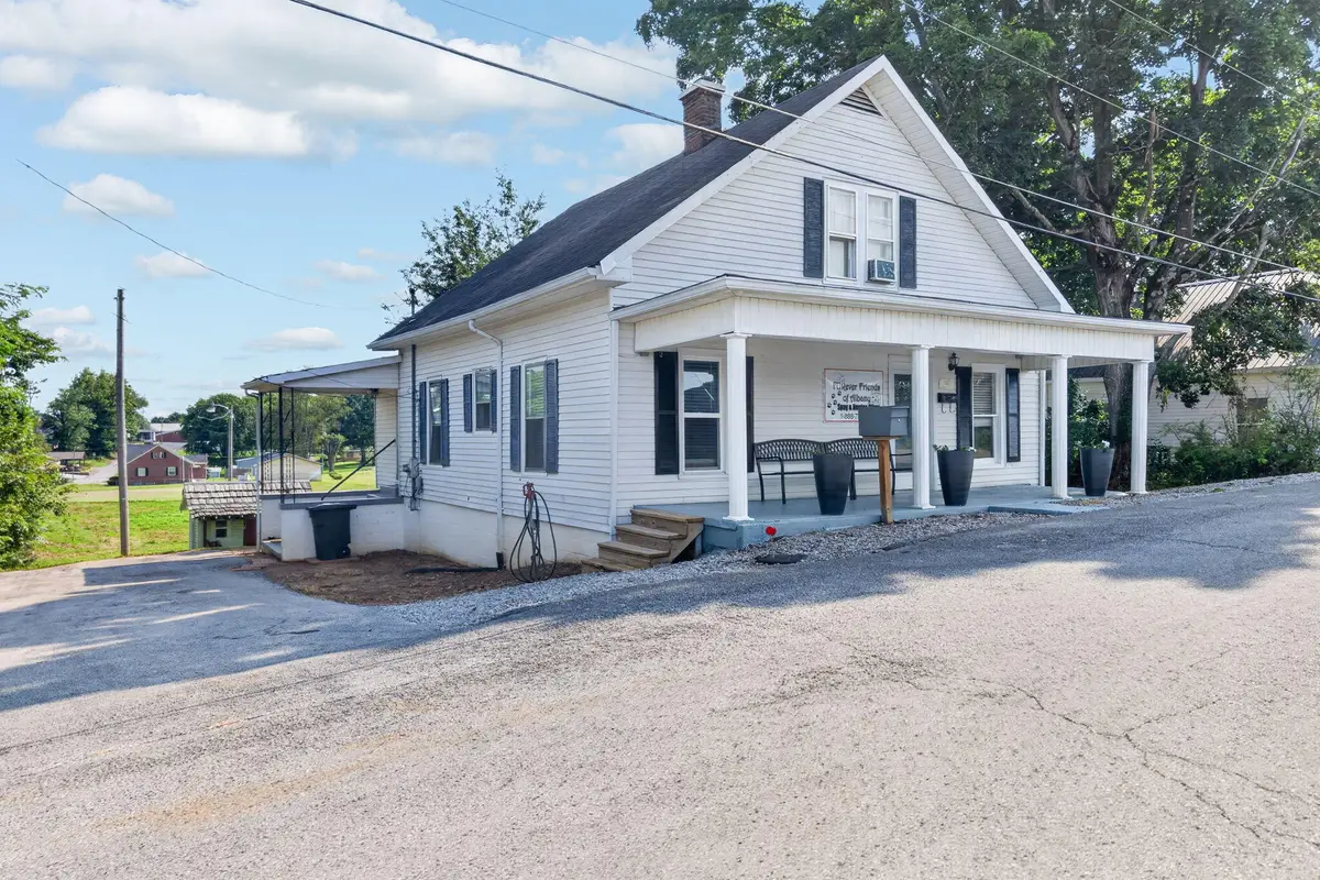 111 Maple Street, Albany, KY 42602 - #1