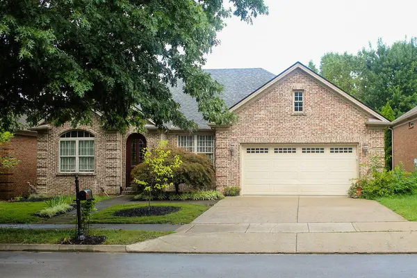 925 Village Green Avenue, Lexington, KY 40509