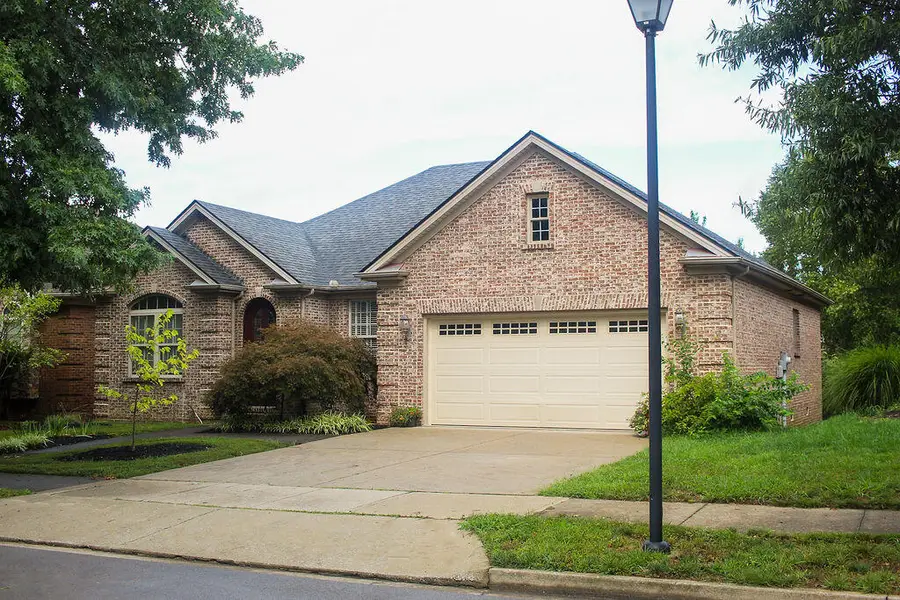 925 Village Green Avenue, Lexington, KY 40509 - #2