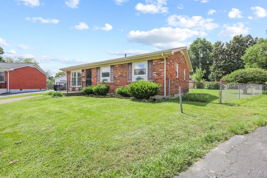 686 Harr Circle, Lexington, KY 40505 - #2