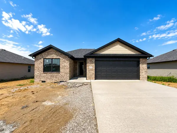 275 Stoney Creek Way, Berea, KY 40403