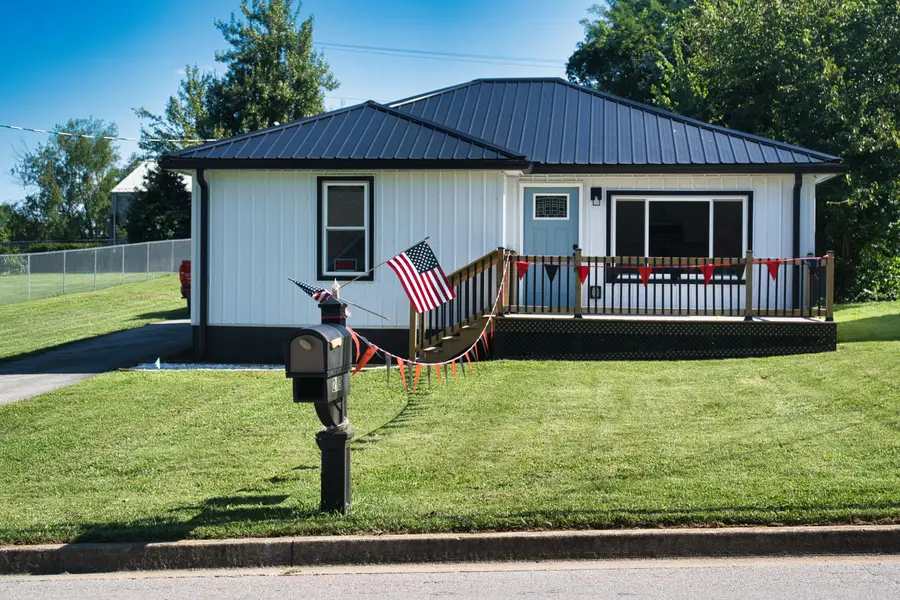 213 Baughman Avenue, Danville, KY 40422 - #2