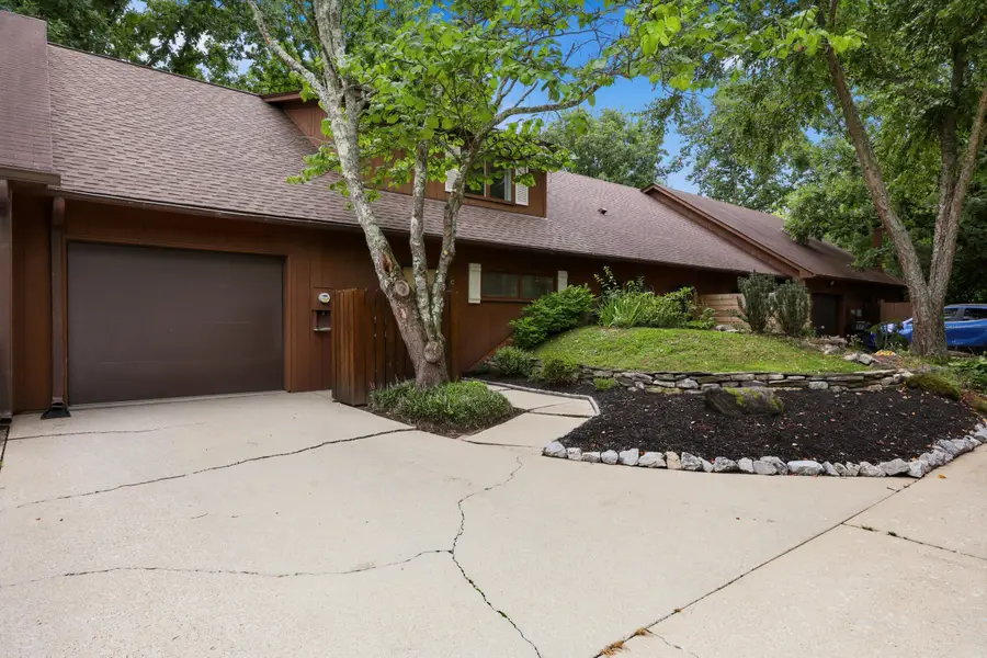 516 Grove Ln Lane #C, Lexington, KY 40517 - #3