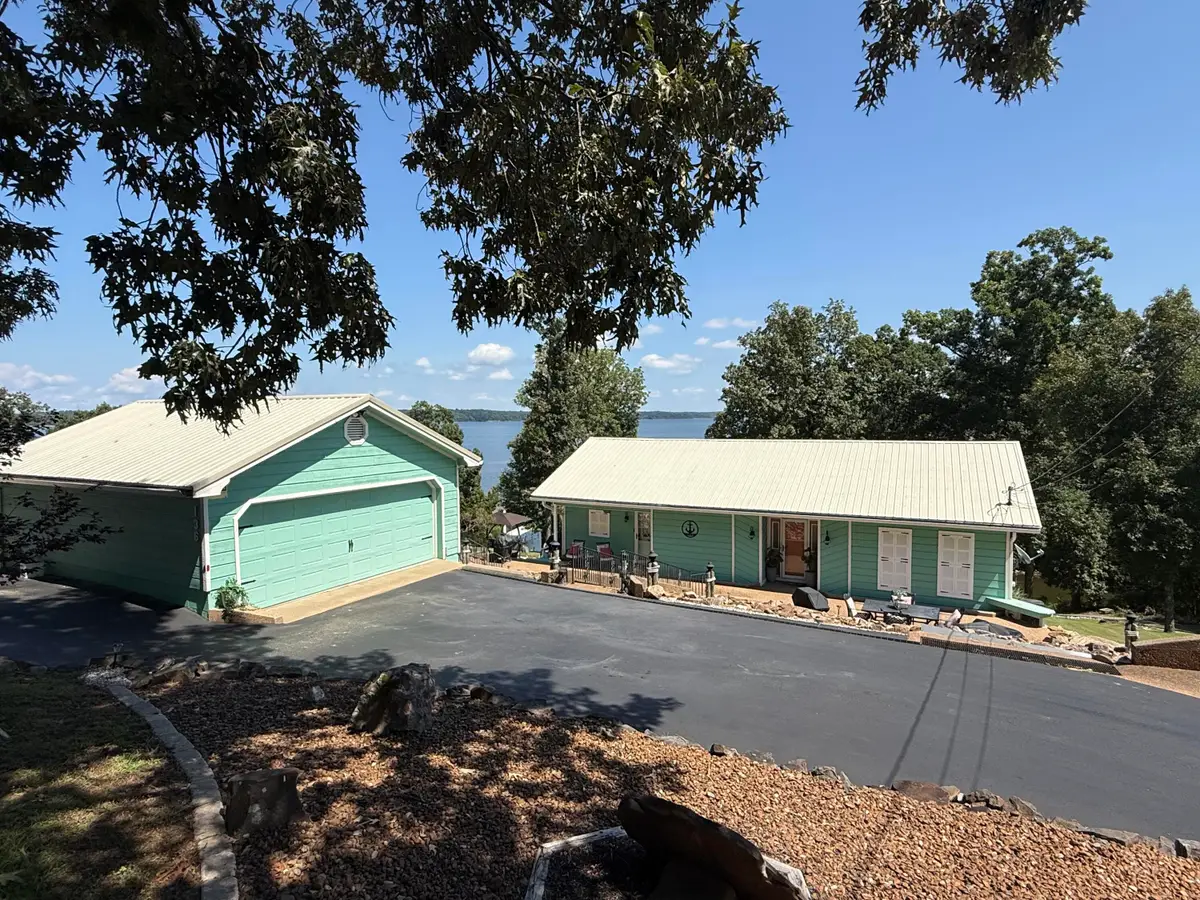 136 Sherwood Drive, Gilbertsville, KY 42044 - #1