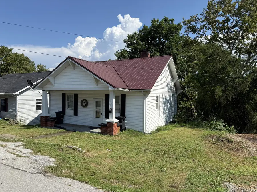 709 Cline Street, Frankfort, KY 40601 - #3