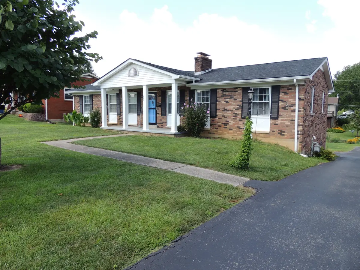206 Bellwood Court, Frankfort, KY 40601 - #1