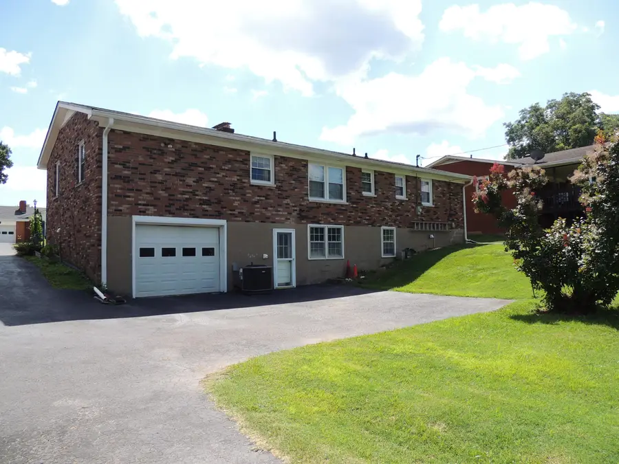 206 Bellwood Court, Frankfort, KY 40601 - #2