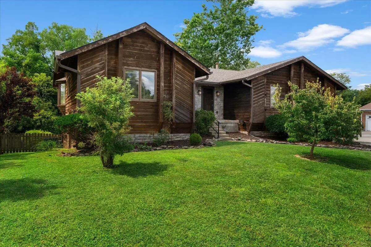 632 Pebble Creek Drive, Lexington, KY 40517 - #1