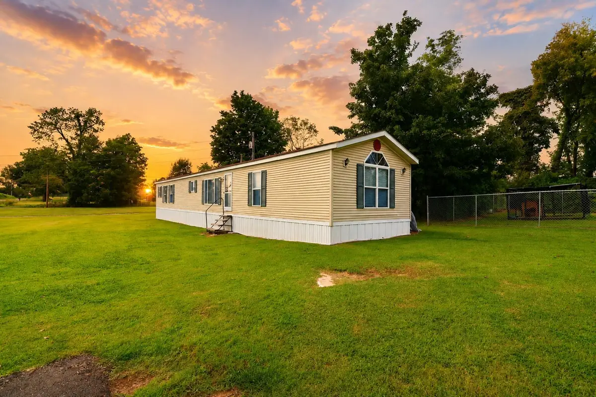 180 Ky-94 West, Fulton, KY 42041 - #1