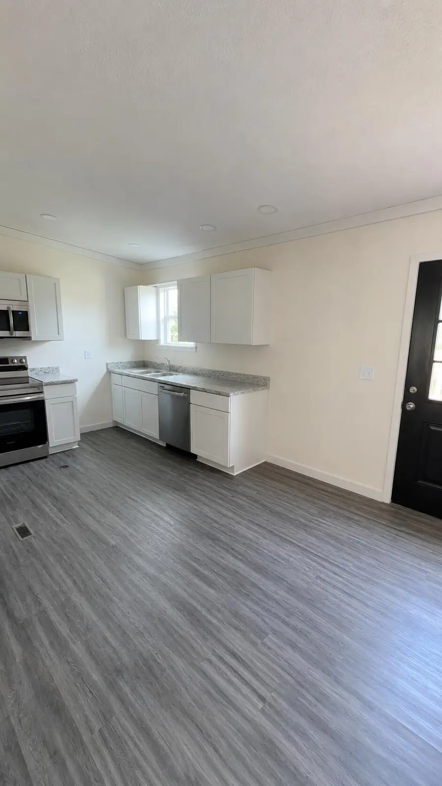 1123 Old 114, Prestonsburg, KY 41653 - #3
