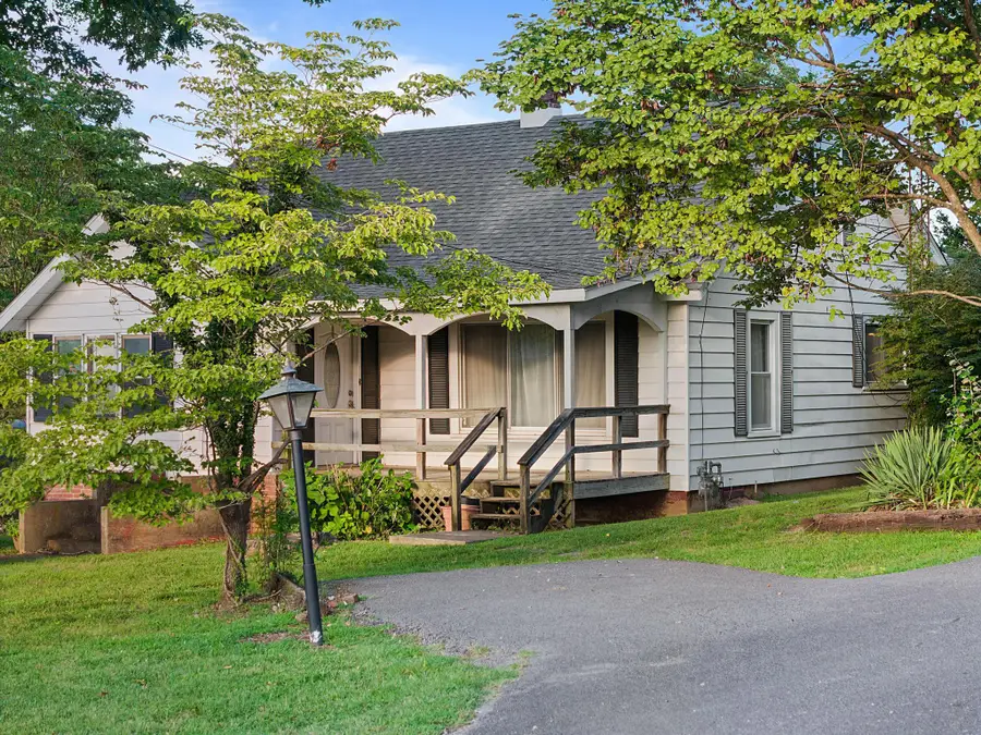 33 Aspen Street, Calvert City, KY 42029 - #2