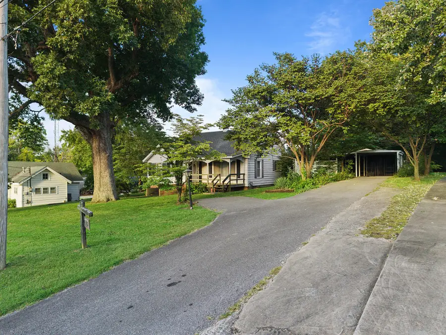 33 Aspen Street, Calvert City, KY 42029 - #3