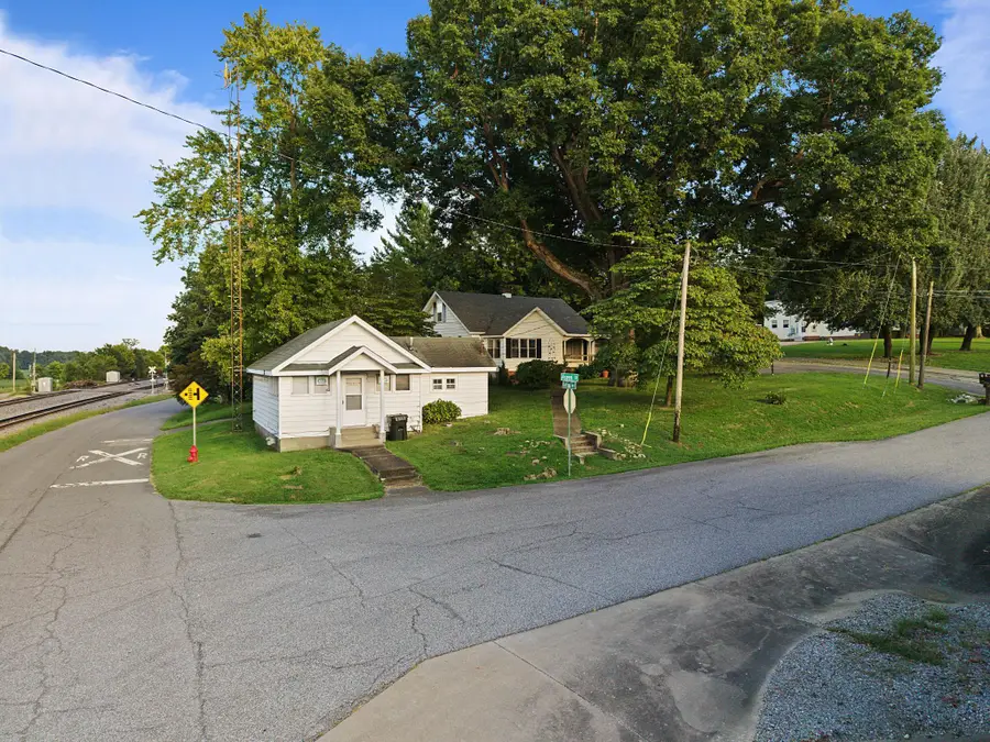 7 Aspen Street, Calvert City, KY 42029 - #2