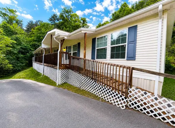 2961 Highway 522, Baxter, KY 40806
