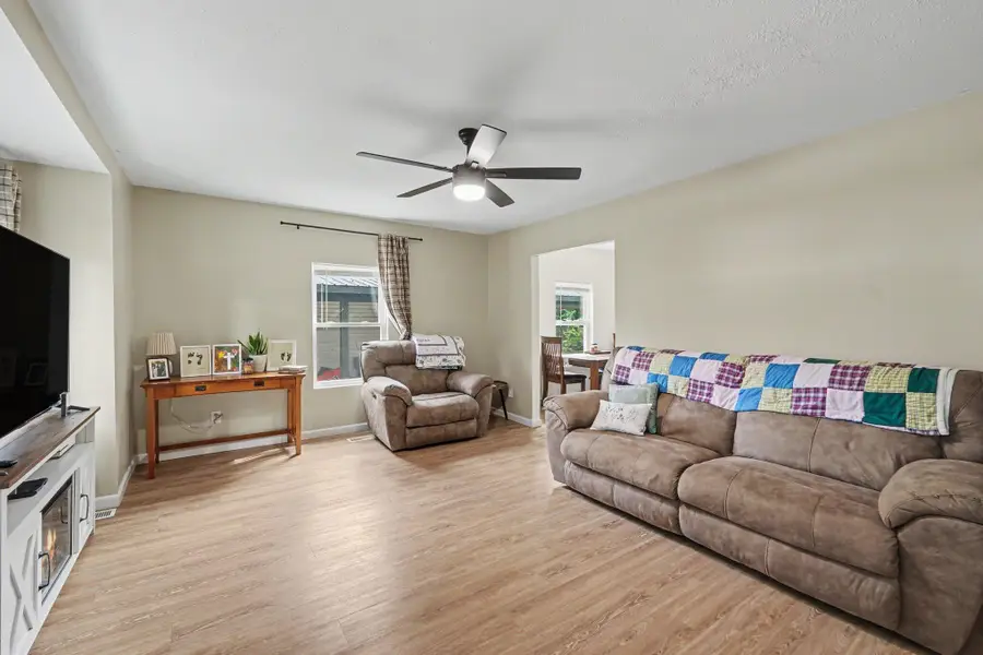 1004 6th Street, Carrollton, KY 41008 - #3