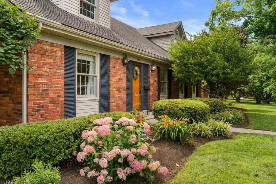 328 Leawood Drive, Lexington, KY 40502 - #2
