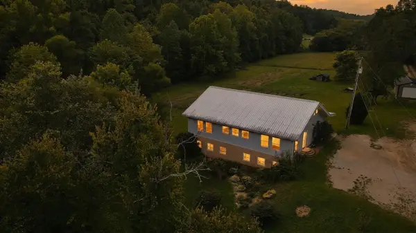 89 Gum Branch, Hitchins, KY 41146