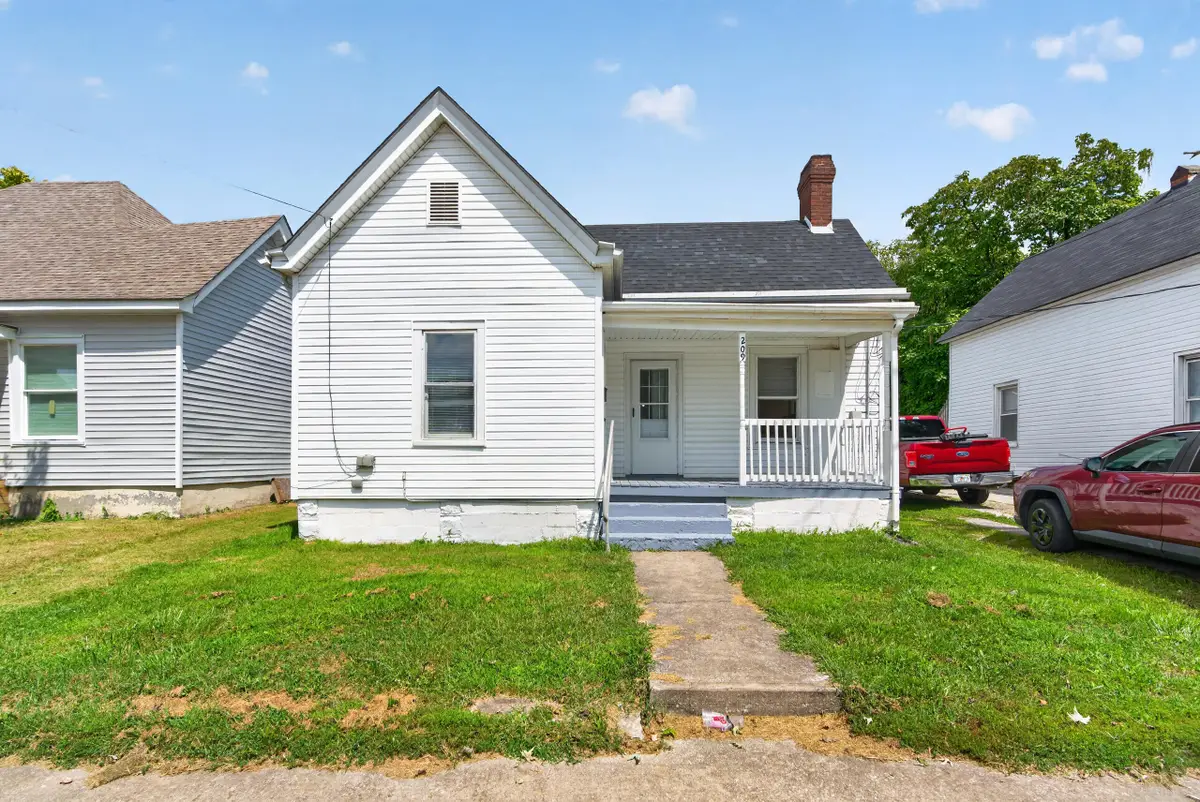 209 E Washington Street, Winchester, KY 40391 - #1