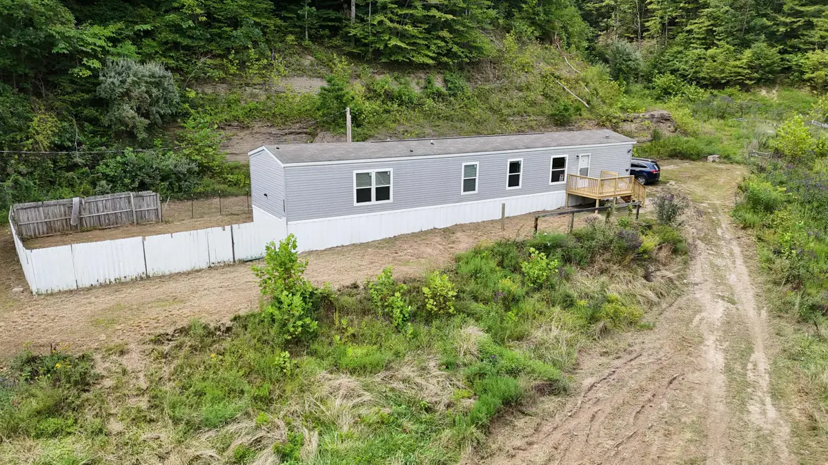 112 Mckenzie Branch Road, Flatgap, KY 41219 - #1