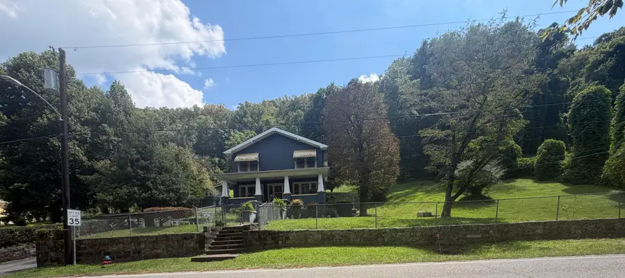 522 N Main Street, Harlan, KY 40831 - #3