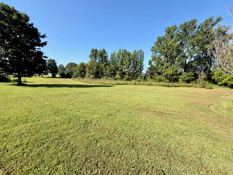 211 L Hancock Road, Columbia, KY 42728 - #3