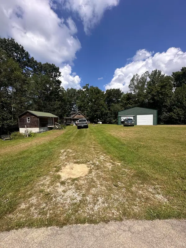 532 Twin Oaks Road, Wellington, KY 40387