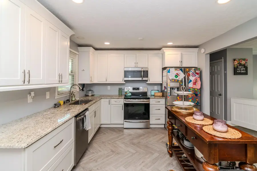 314 Peachtree Drive, Berea, KY 40403 - #2