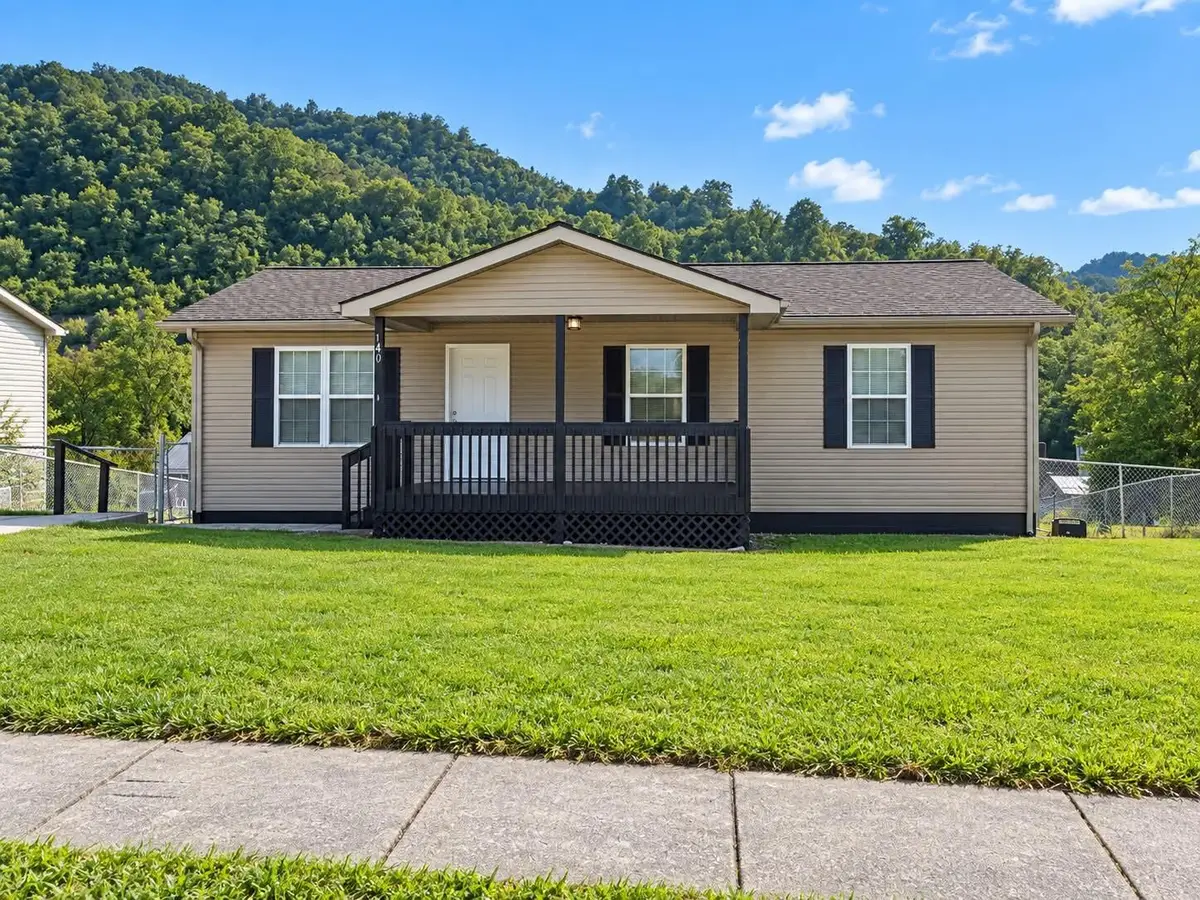 140 140 Station Ln Lane, Harlan, KY 40831 - #1