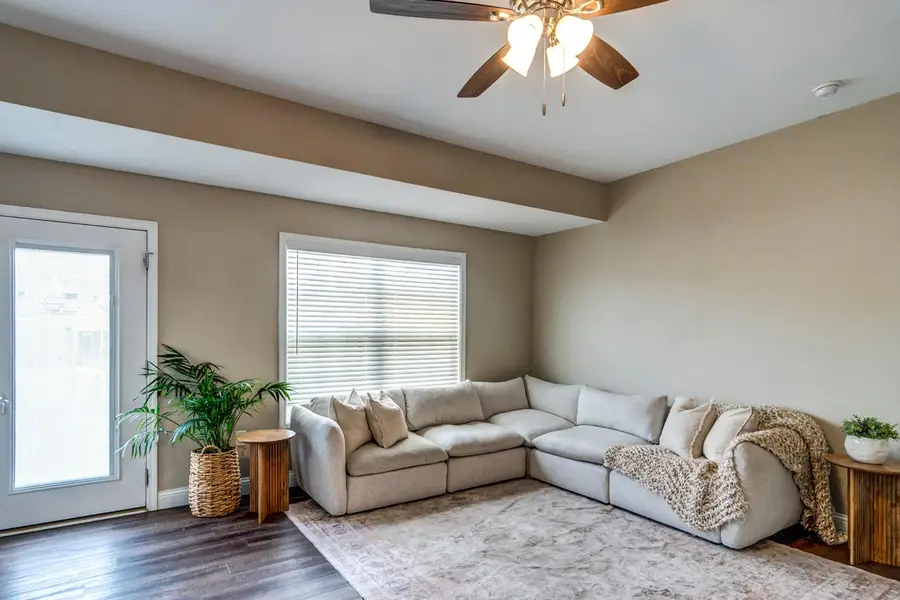549 Sapphire Drive, Berea, KY 40403 - #2