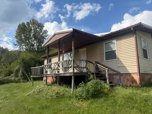 223 Pennington Drive, East Bernstadt, KY 40729