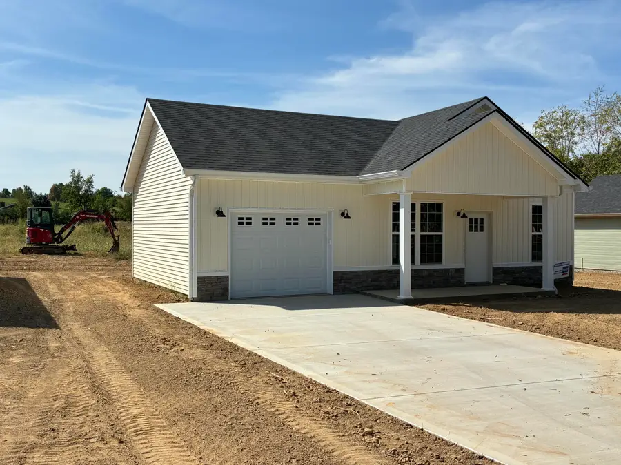 516 Jones Street, Harrodsburg, KY 40330 - #2