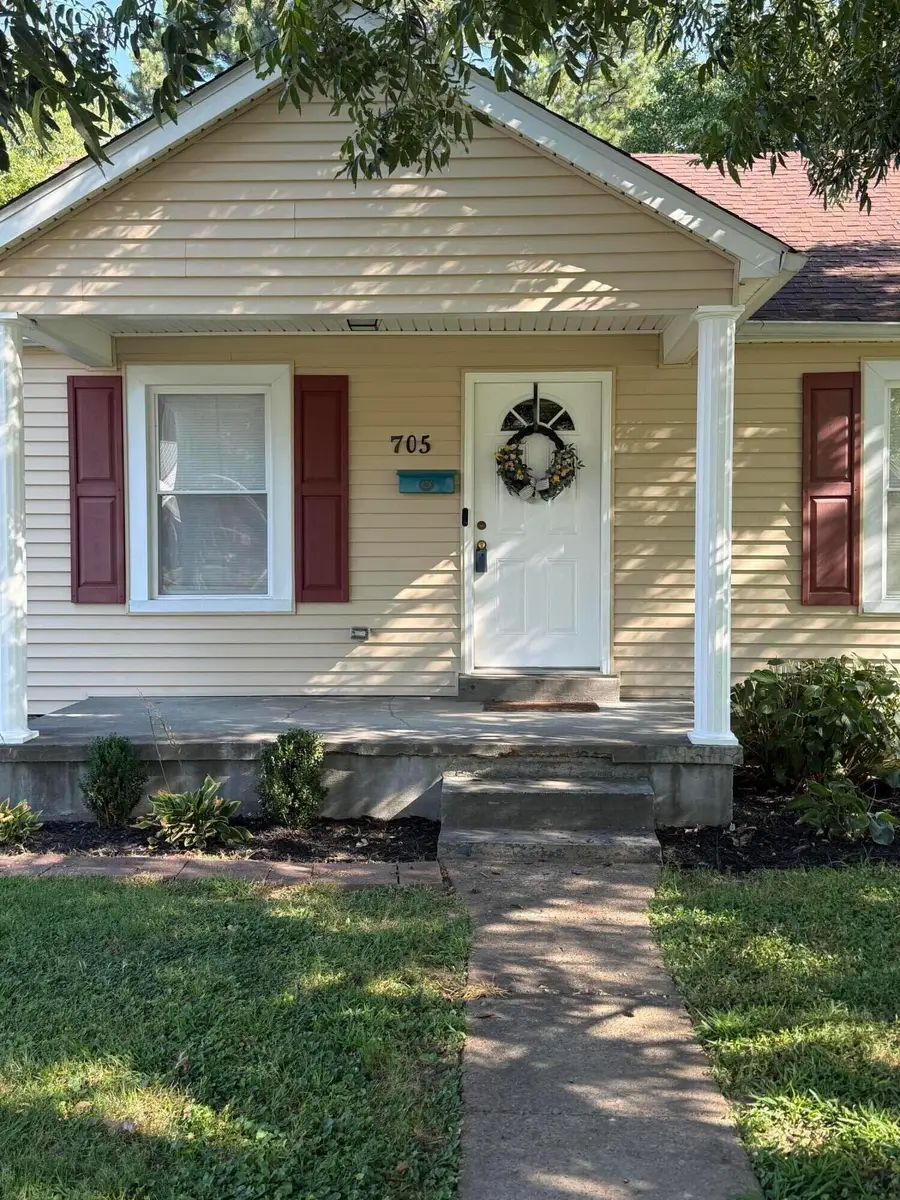 705 W Housman Street, Mayfield, KY 42066 - #2