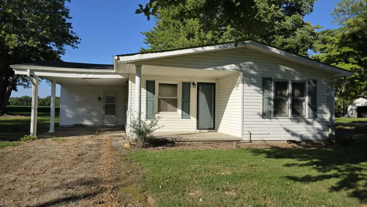 8615 Shawnee Lane, West Paducah, KY 42086 - #1