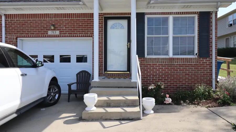 711-713 Park Way Avenue, Harrodsburg, KY 40330 - #2