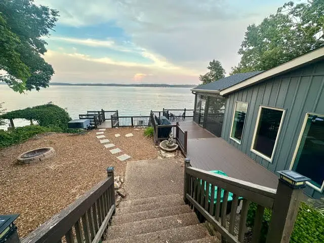 394 Knottingham Drive, Gilbertsville, KY 42044 - #2