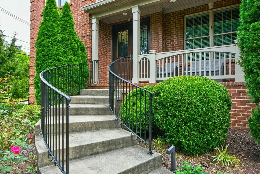 3200 Linville Lane, Lexington, KY 40513 - #3