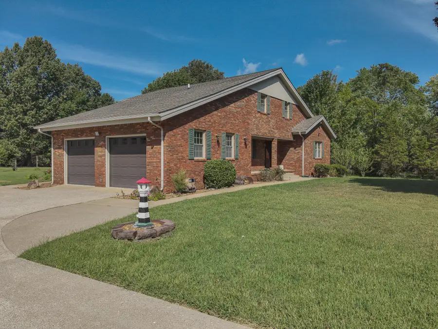 390 Windy Hills Circle, Calvert City, KY 42029 - #3
