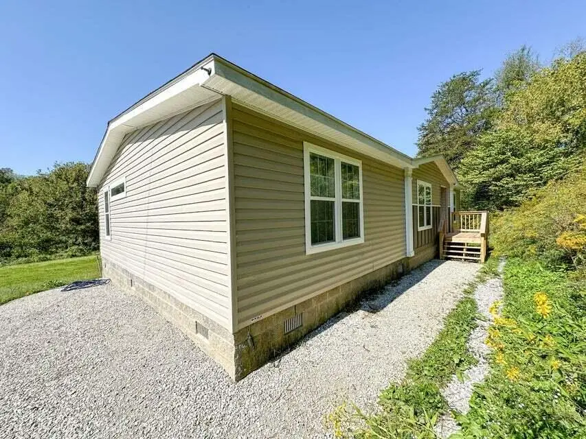 13735 Kentucky 66, Oneida, KY 40972 - #2