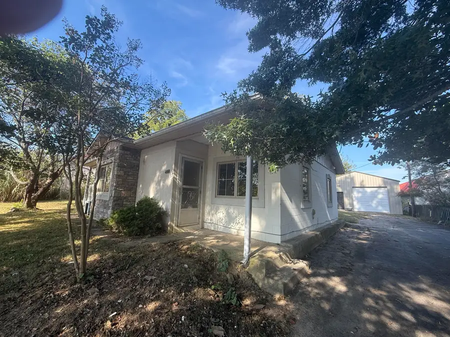 200 High Street, Russell Springs, KY 42642 - #3
