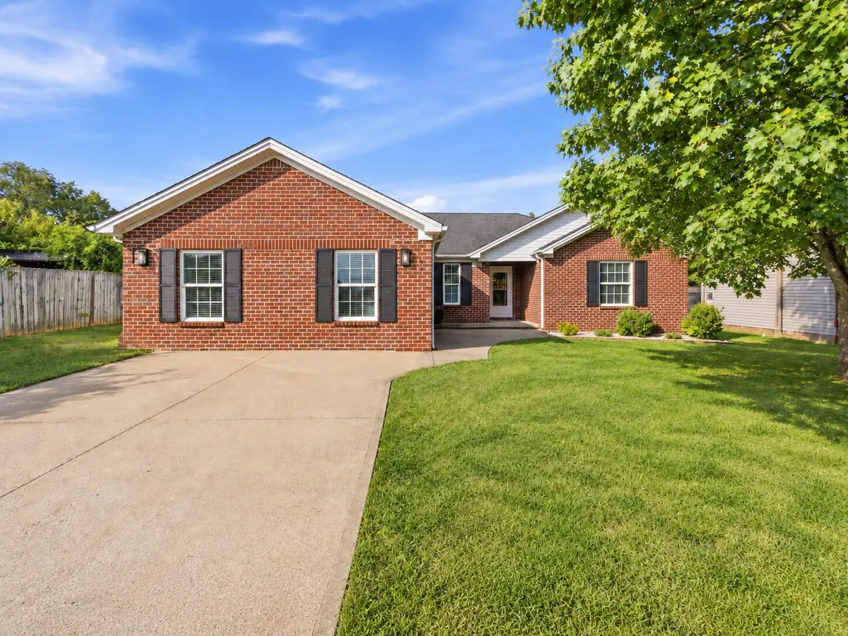 104 Portsmouth Drive, Georgetown, KY 40324 - #1