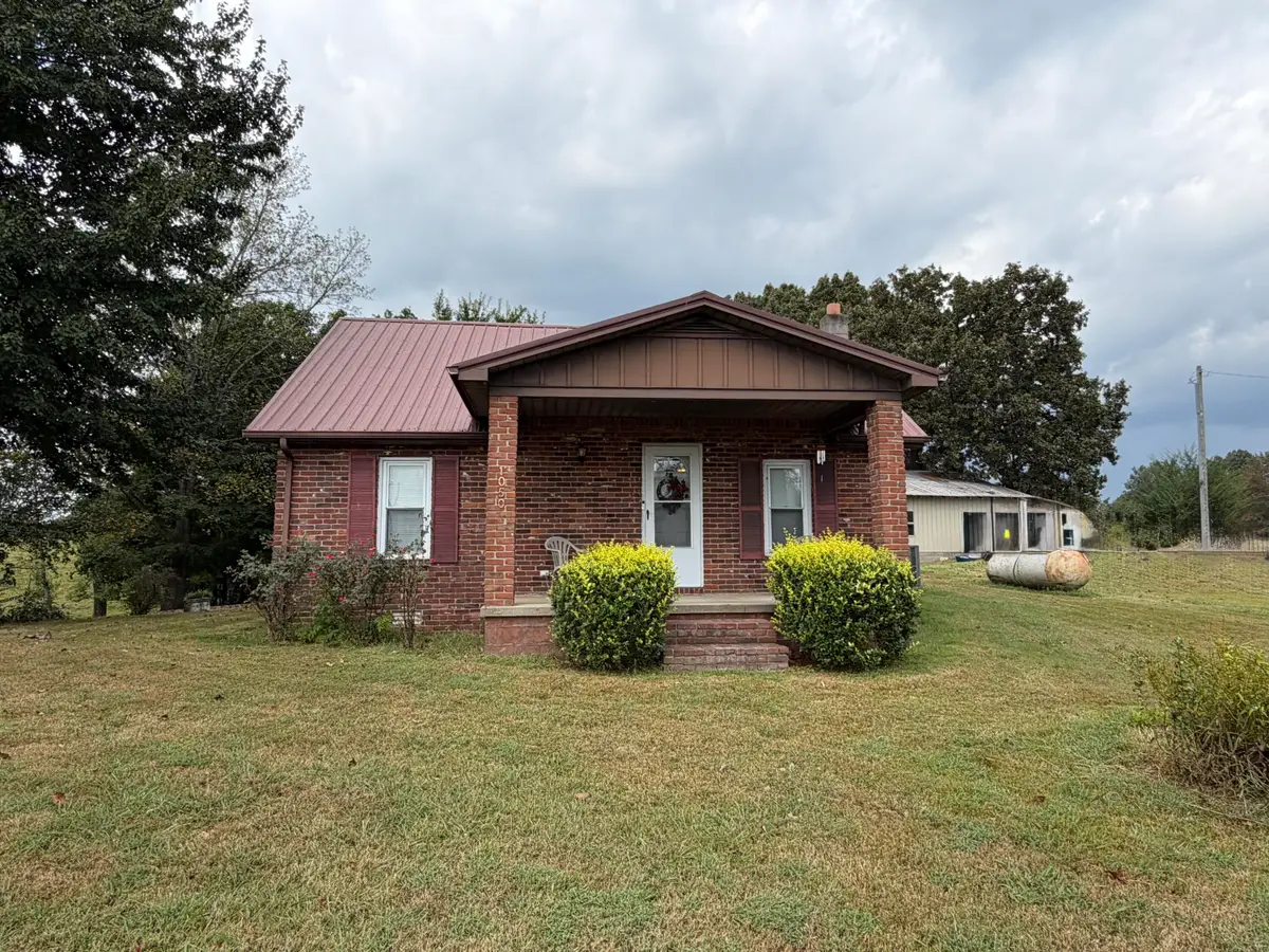 1050 Old Madisonville Road, Princeton, KY 42445 - #1