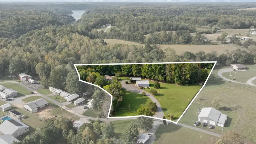 90 Little Lisa Lane, Russell Springs, KY 42642 - #2