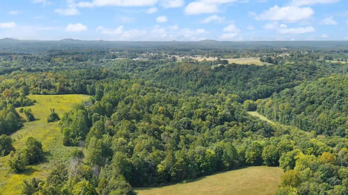 7 Snow Road, Middleburg, KY 42541 - #1