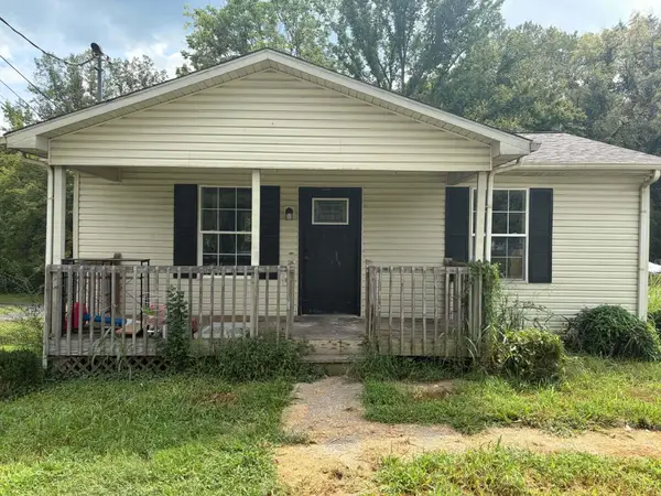 1225 S Irvine Road, Irvine, KY 40336