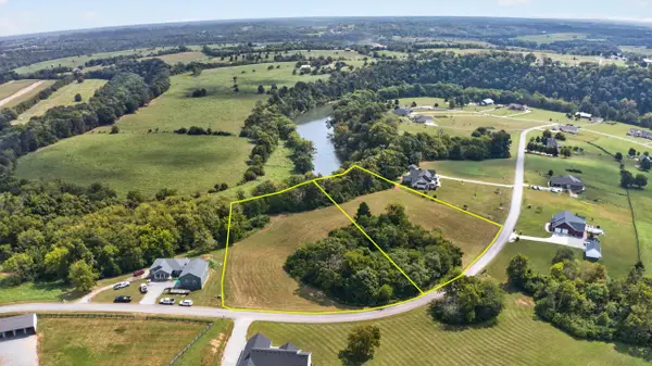 290 Meadow Lake Drive, Lancaster, KY 40444