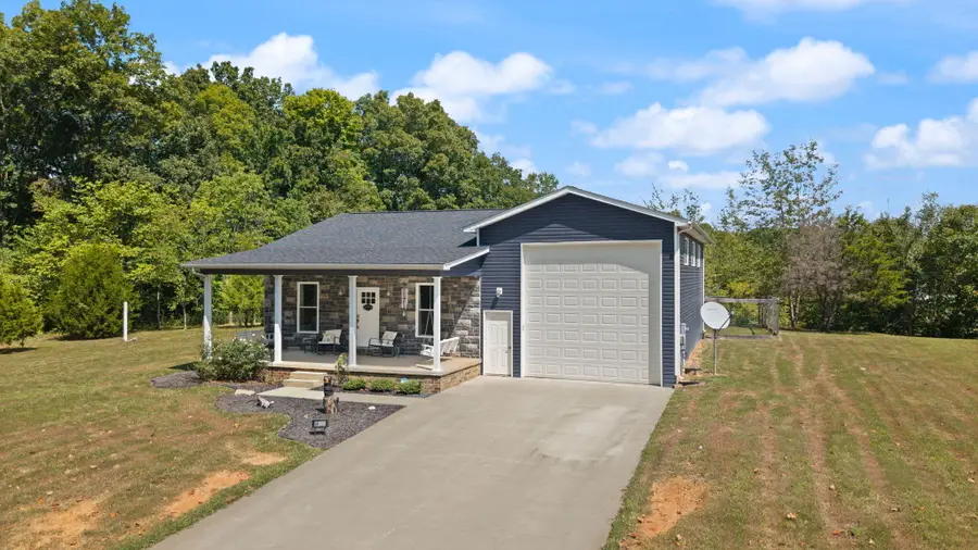 64 Alexandra Drive, Nancy, KY 42544 - #3
