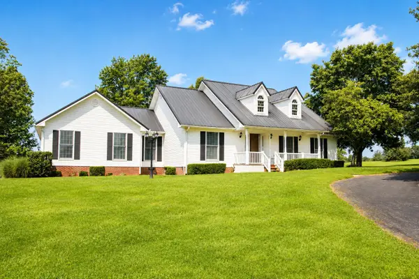 2222 Clintonville Road, Paris, KY 40361
